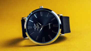 Round Silver-colored Analog Watch With Black Strap
