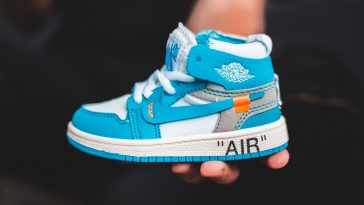 Stylish chidren sports girls